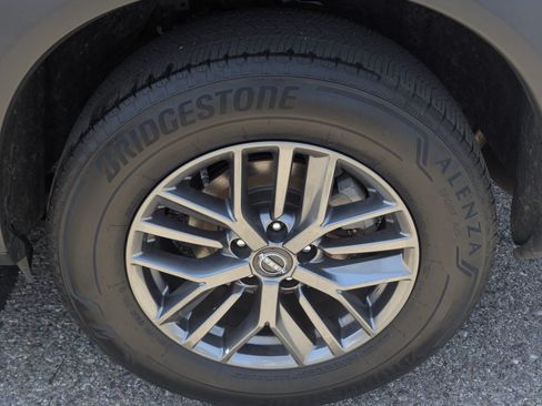 Used 2023 Nissan Rogue S FWD image 8
