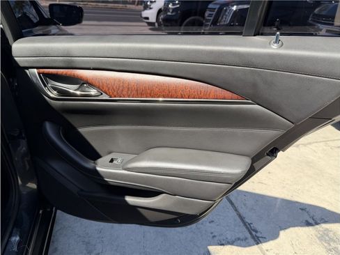 Used 2018 Cadillac CTS Luxury RWD image 26