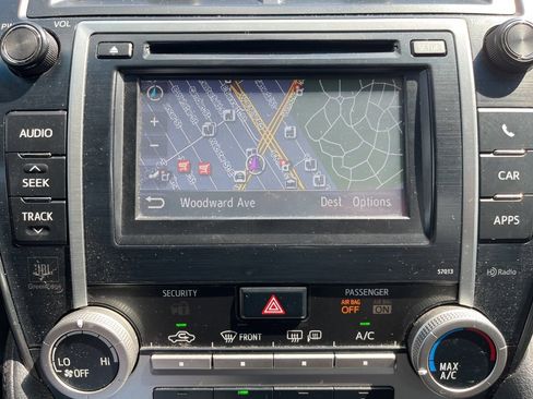 Used 2012 Toyota Camry SE image 18