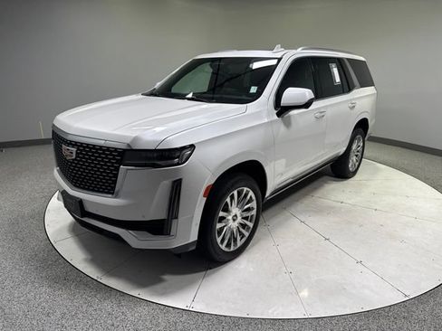 Used 2023 Cadillac Escalade Premium Luxury AWD/4WD image 1