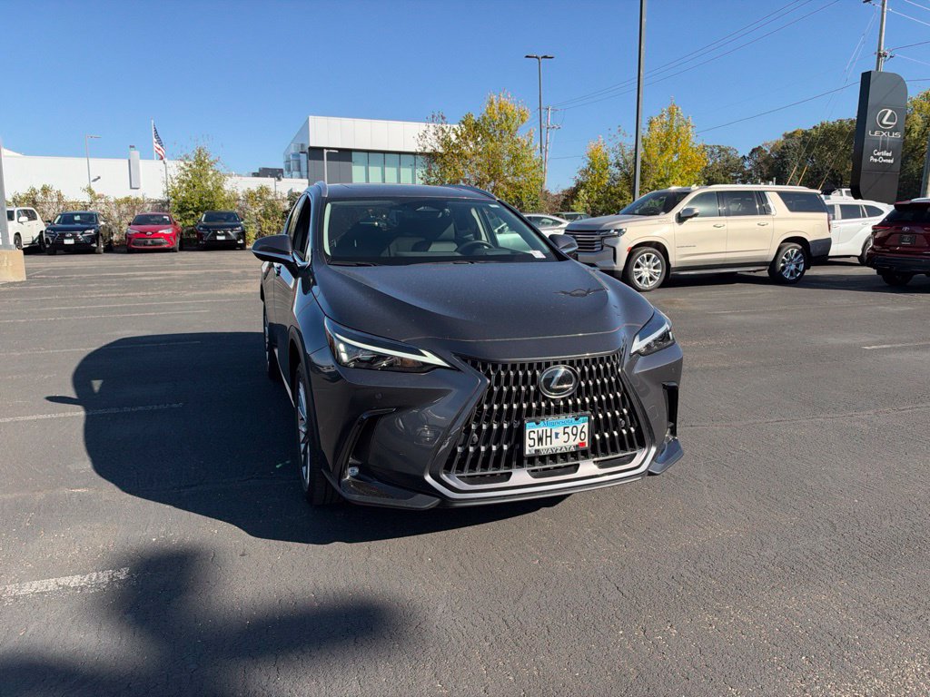 Used 2026 Lexus NX 350h AWD w/ Accessory Package (2T) image 17
