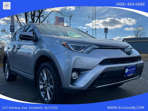 Used 2017 Toyota RAV4 Limited image 5