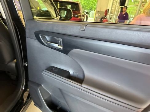 Used 2026 Toyota Highlander XLE AWD/4WD image 21