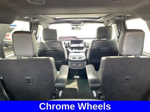 Used 2025 Ford Expedition Tremor AWD/4WD image 30