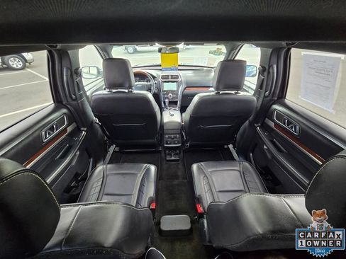 Used 2018 Ford Explorer Platinum AWD/4WD image 47