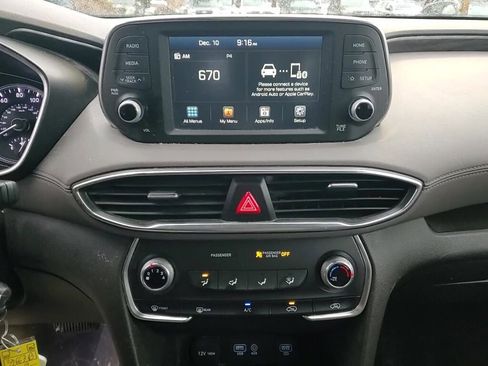 Used 2019 Hyundai Santa Fe SE image 17