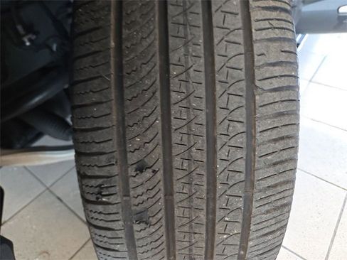 Used 2022 Ford Explorer Platinum w/ Equipment Group 601A image 27