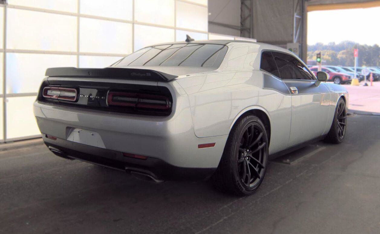 Used 2022 Dodge Challenger R/T w/ T/A Package RWD image 2