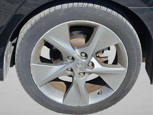 Used 2012 Toyota Camry SE image 5