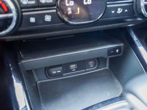 Used 2023 Kia Soul EX image 25