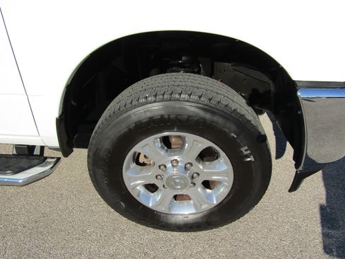 Used 2024 RAM 2500 Big Horn image 13