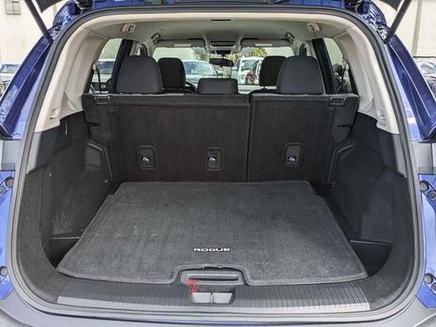 Used 2023 Nissan Rogue SV FWD image 13