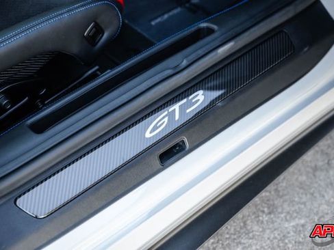 Used 2022 Porsche 911 GT3 image 94