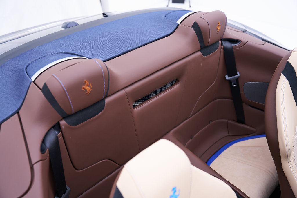 Used 2025 Ferrari Roma Spider RWD image 56