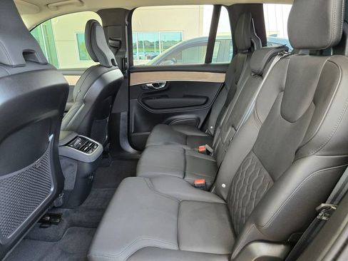 Used 2025 Volvo XC90 B6 Plus AWD/4WD image 14