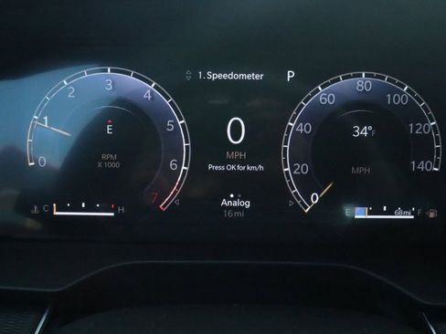 New 2025 Jeep Grand Cherokee Altitude image 4