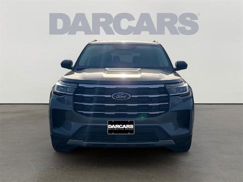 Certified 2025 Ford Explorer Active image 2