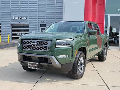 Certified 2024 Nissan Frontier SL w/ Technology Package RWD image 1