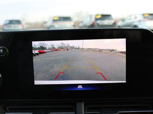 Used 2025 Chevrolet Trax LT w/ LT Convenience Package image 35