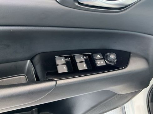 Used 2025 MAZDA CX-5 AWD 2.5 S w/ Preferred Package image 6