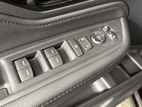 Used 2025 Honda Odyssey Elite image 26