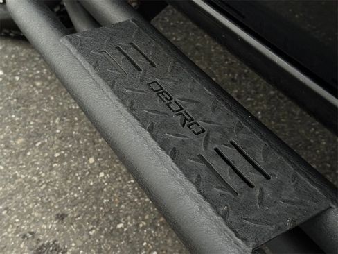 Used 2017 GMC Canyon SLT w/ Driver Alert Package image 29