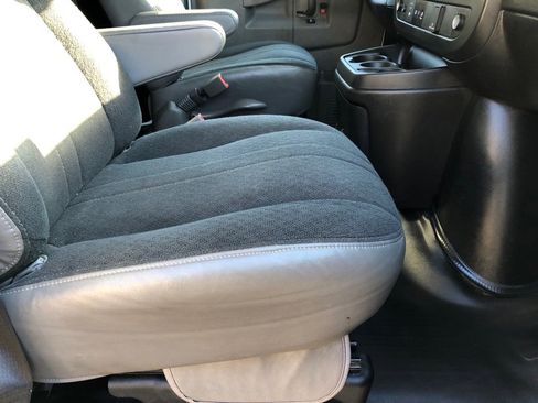 Used 2024 GMC Savana 2500 w/ Driver Convenience Package image 23