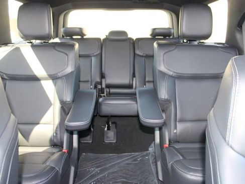 New 2026 Ford Expedition Max Platinum w/ Stealth Performance Package AWD/4WD image 14