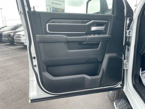 Used 2024 RAM 2500 Big Horn AWD/4WD image 10