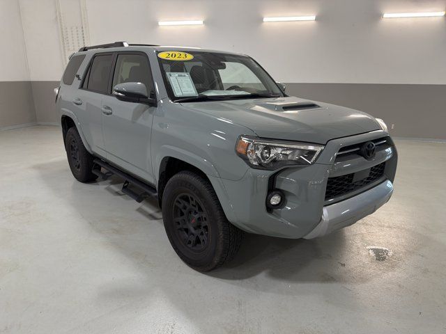 Used 2023 Toyota 4Runner TRD Off-Road Premium w/ Moonroof Package AWD/4WD image 4