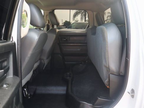 Used 2015 RAM 3500 Tradesman w/ Chrome Appearance Group AWD/4WD image 35