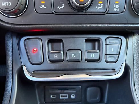 Used 2020 GMC Terrain SLT w/ Preferred Package AWD/4WD image 27