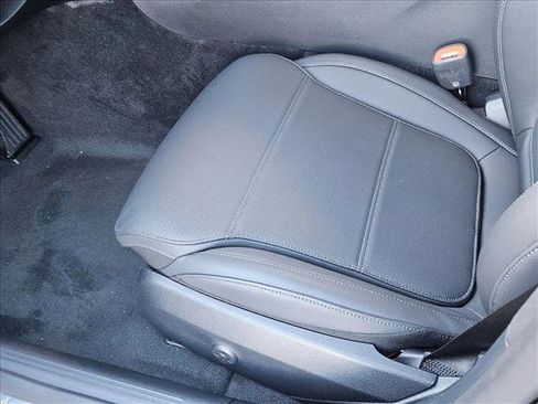 New 2026 Mercedes-Benz C 300 Sedan image 4