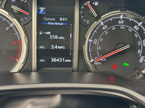 Certified 2024 Toyota 4Runner Limited AWD/4WD image 35