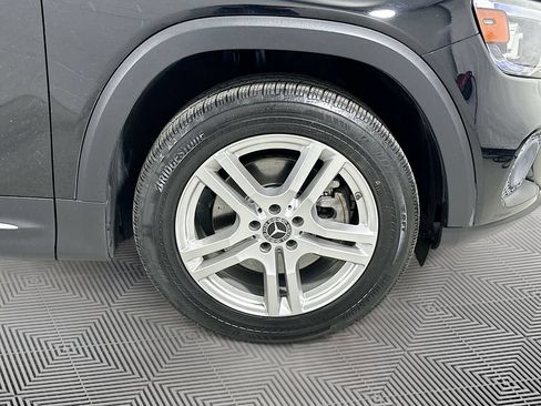 Used 2021 Mercedes-Benz GLB 250 4MATIC image 23