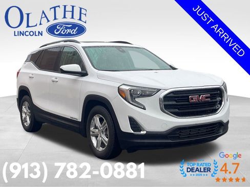 Used 2020 GMC Terrain SLE w/ Driver Convenience Package image 3