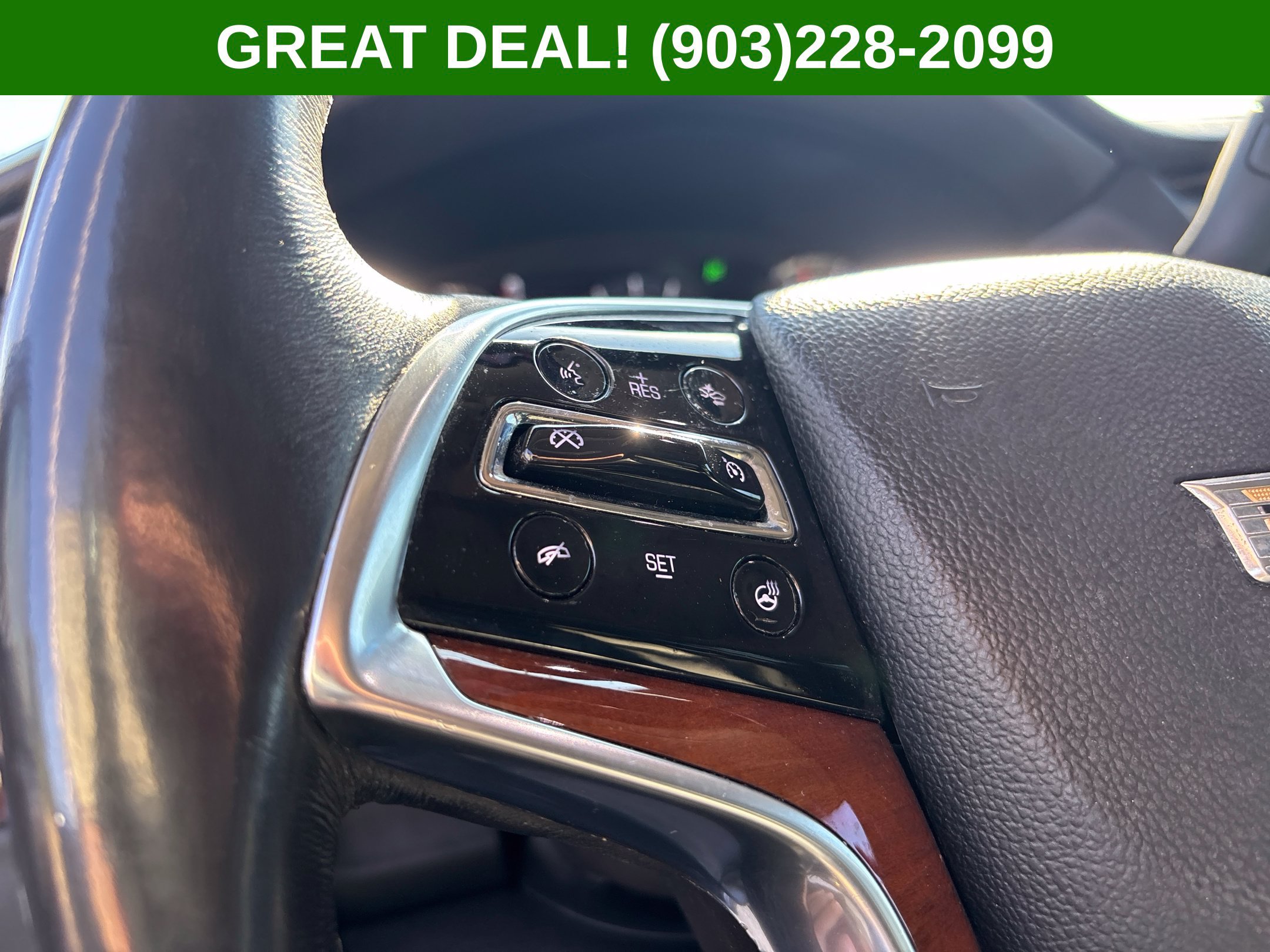 Used 2018 Cadillac Escalade Luxury AWD/4WD image 26