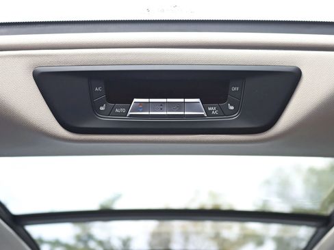 Used 2019 BMW X7 xDrive50i w/ Dynamic Handling Package image 42