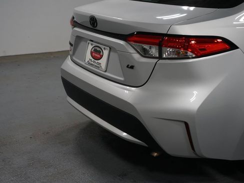 Used 2022 Toyota Corolla LE FWD image 10
