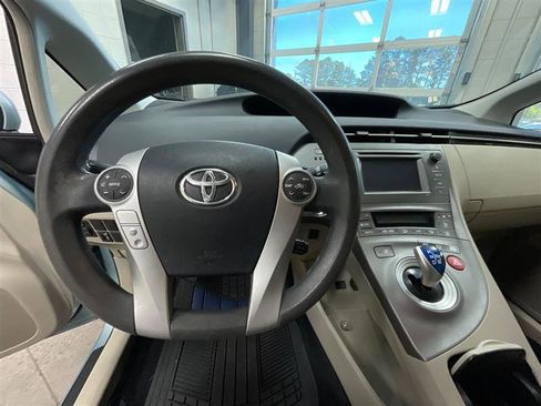Used 2015 Toyota Prius Two FWD image 13