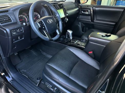 Used 2021 Toyota 4Runner TRD Off-Road Premium image 11