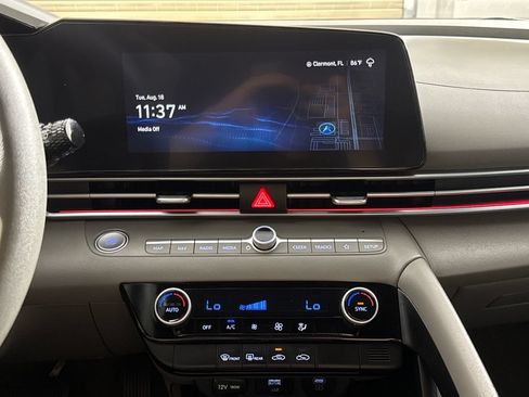 Certified 2024 Hyundai Elantra SEL FWD image 20