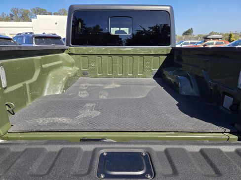 Used 2021 Jeep Gladiator Rubicon w/ Cold Weather Group AWD/4WD image 27