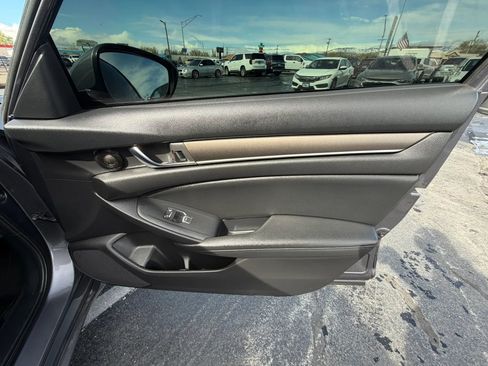 Used 2019 Honda Accord LX image 14