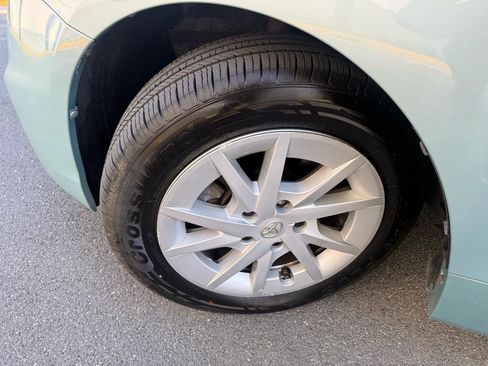 Used 2014 Toyota Prius V Three FWD image 34