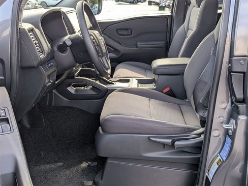 Used 2024 Nissan Frontier S w/ Technology Package image 10