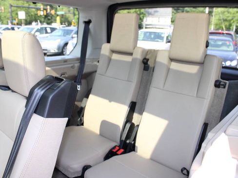 Used 2016 Land Rover LR4 HSE Silver Edition AWD/4WD image 23