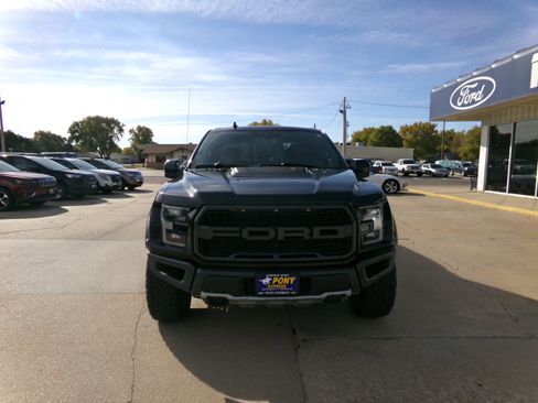 Used 2019 Ford F150 Raptor w/ Equipment Group 802A Luxury image 8