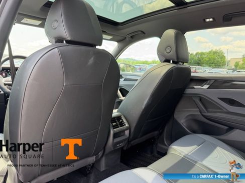 Used 2025 Volkswagen Tiguan SE R-Line AWD/4WD image 11