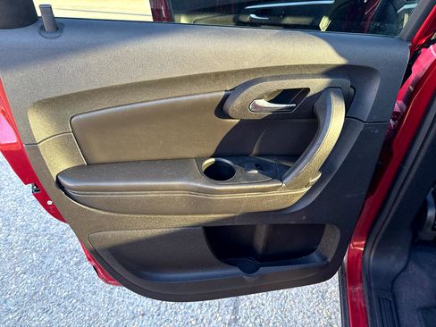 Used 2012 Chevrolet Traverse LT image 20